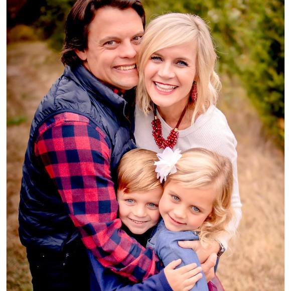 Meet your Posher, Jessica - Picture 1 of 1